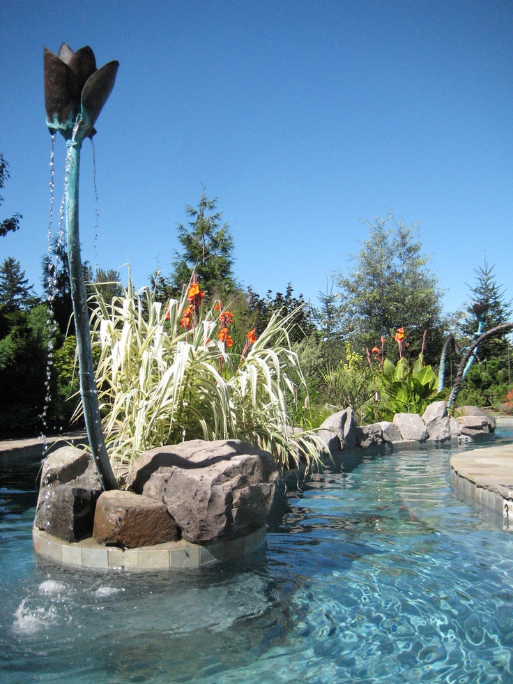 The soaking pool at McMenamins Edgefield. Oh sooo nice. Image Courtesy: McMenamins.com