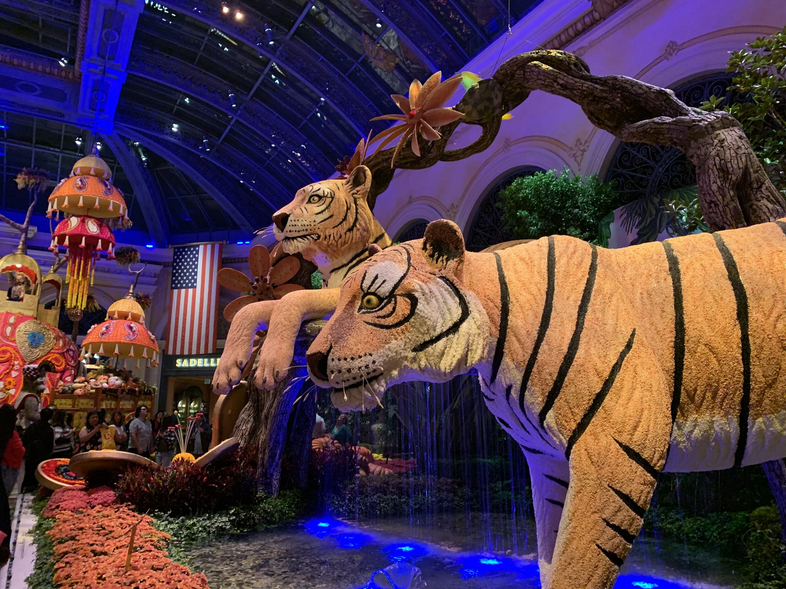 This “Indian-themed” display inside the Venetian was also a stunner. Incorporating Fall colors, this exotic twist on Fall was really something. Image Courtesy: Dan Meyers