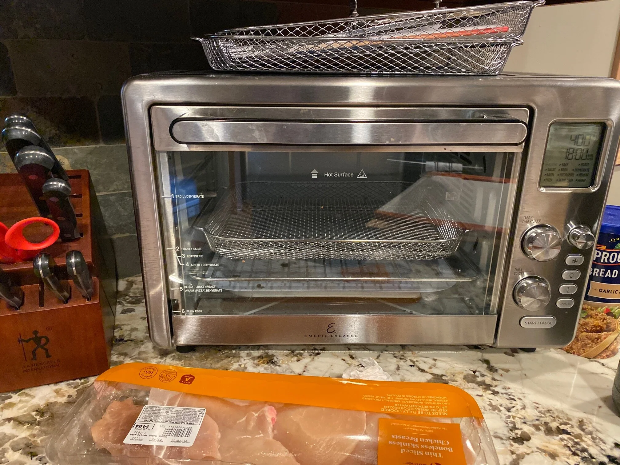 The XL Air Fryer from Emeril Lagasse, the pick of my older sister…an air fryer veteran. Mom took the tip and hooked me up at Christmas. Thanks Mom! Image Courtesy: Dan Meyers
