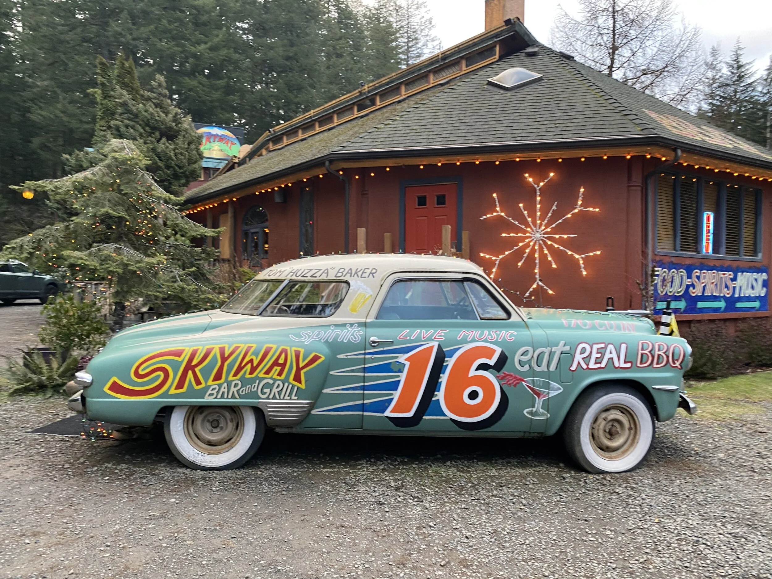  The cool and funky ambience starts in the parking lot at the Skyway. Image Courtesy: Dan Meyers 
