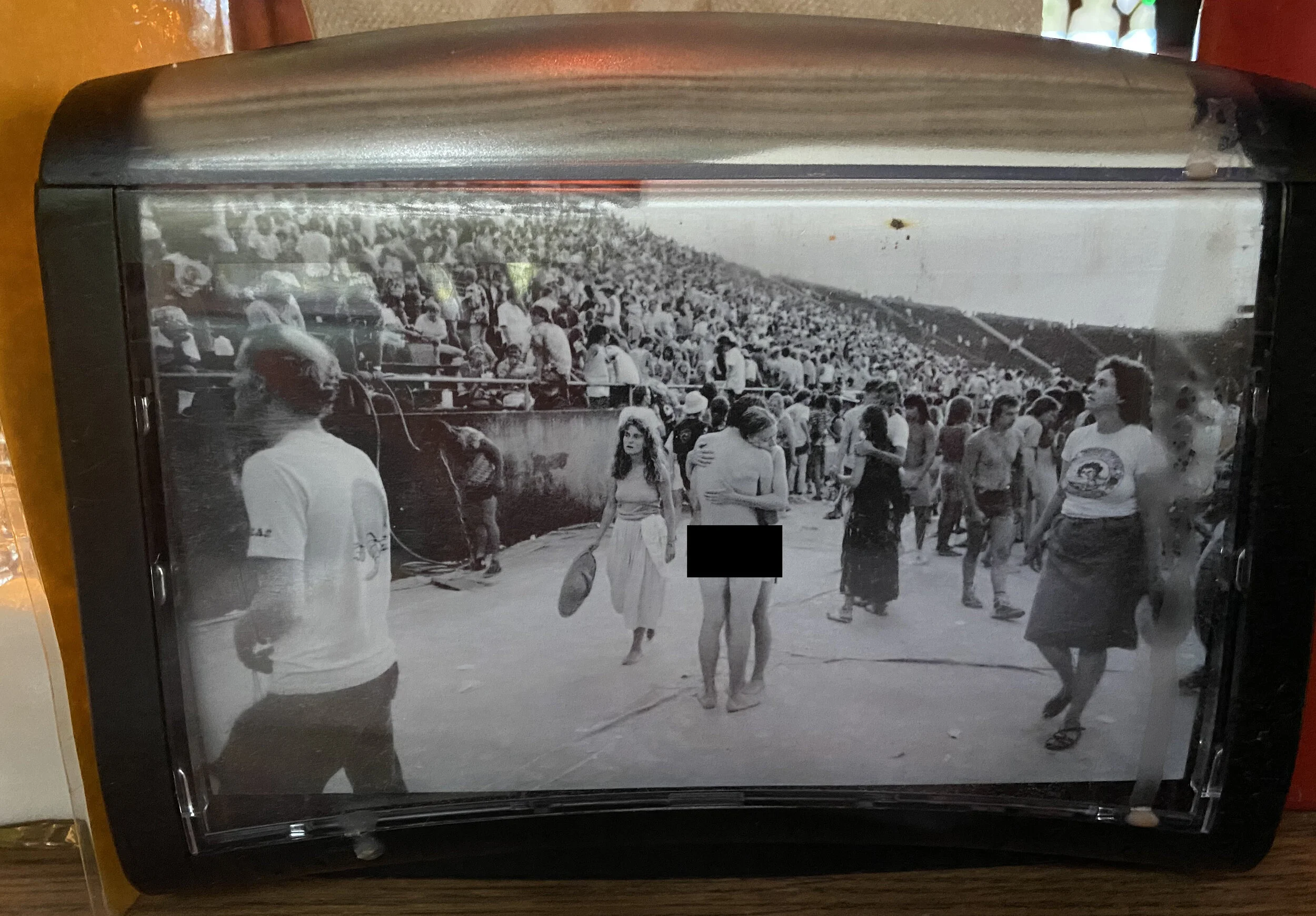  From the floor of Autzen Stadium in Eugene, Or…The Grateful Dead and their scene make the napkin dispensers at the Skyway. Yes, I added the black bar ;). Image Courtesy: Dan Meyers 