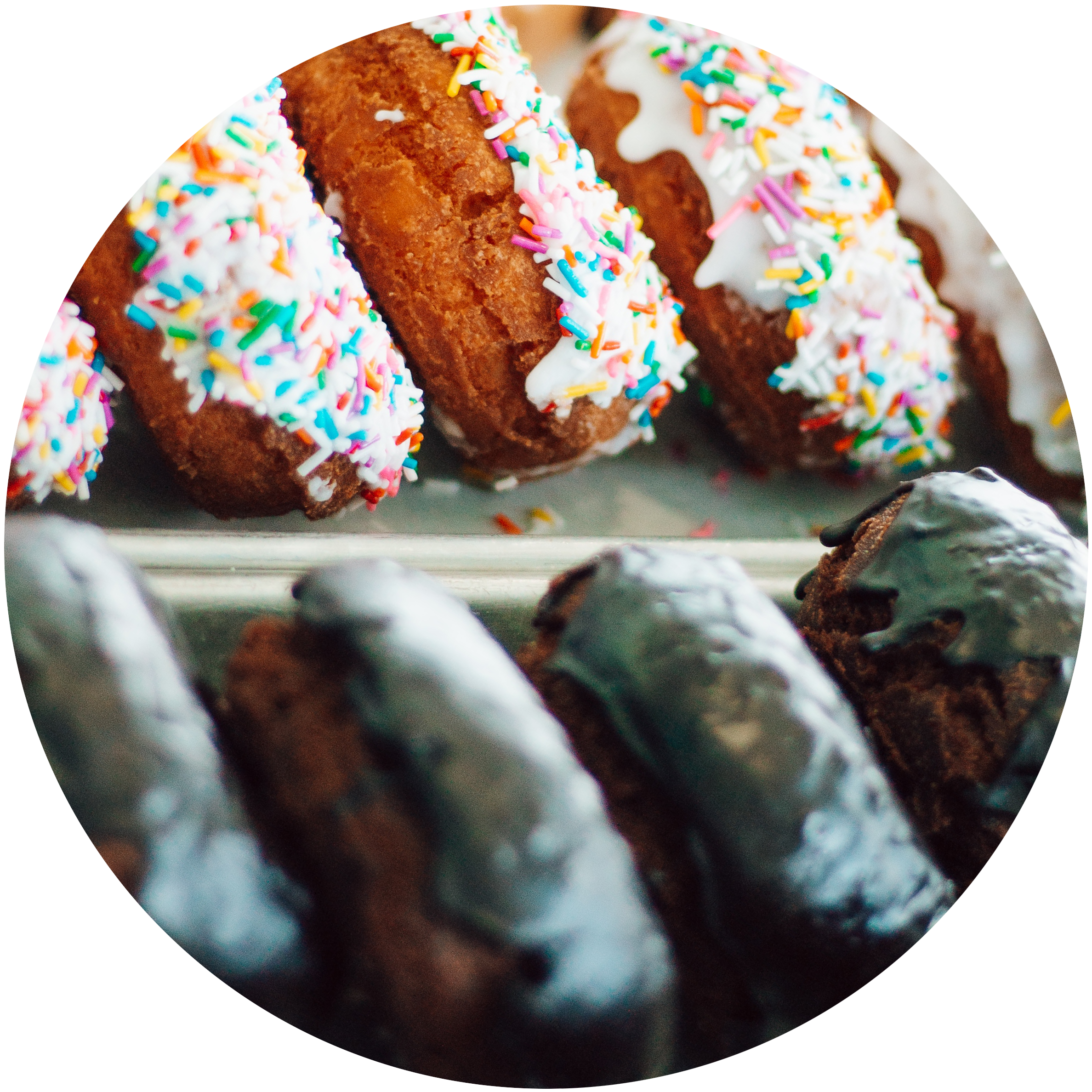 While the recipe provided here doesn’t account for these plays on a maple bar’s frosting, once you master the basic bar you can begin experimenting with what goes above. Here it’s vanilla with sprinkles and exciting black licorice. Image Courtesy: Shayna Douglas/Envato Elements