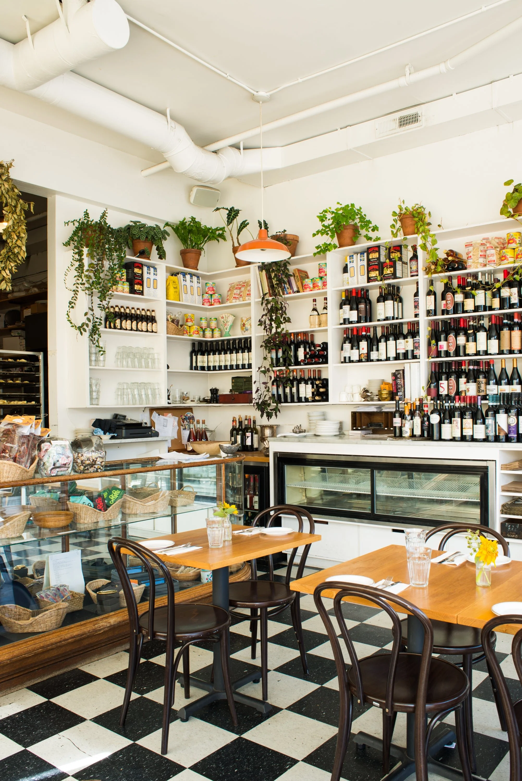  Inside Luce in Portland, Oregon. Featuring both indoor and outdoor seating, you may have to wait a bit for a table at this great eatery…but it’s more than worth it. Image Courtesy: Luce 