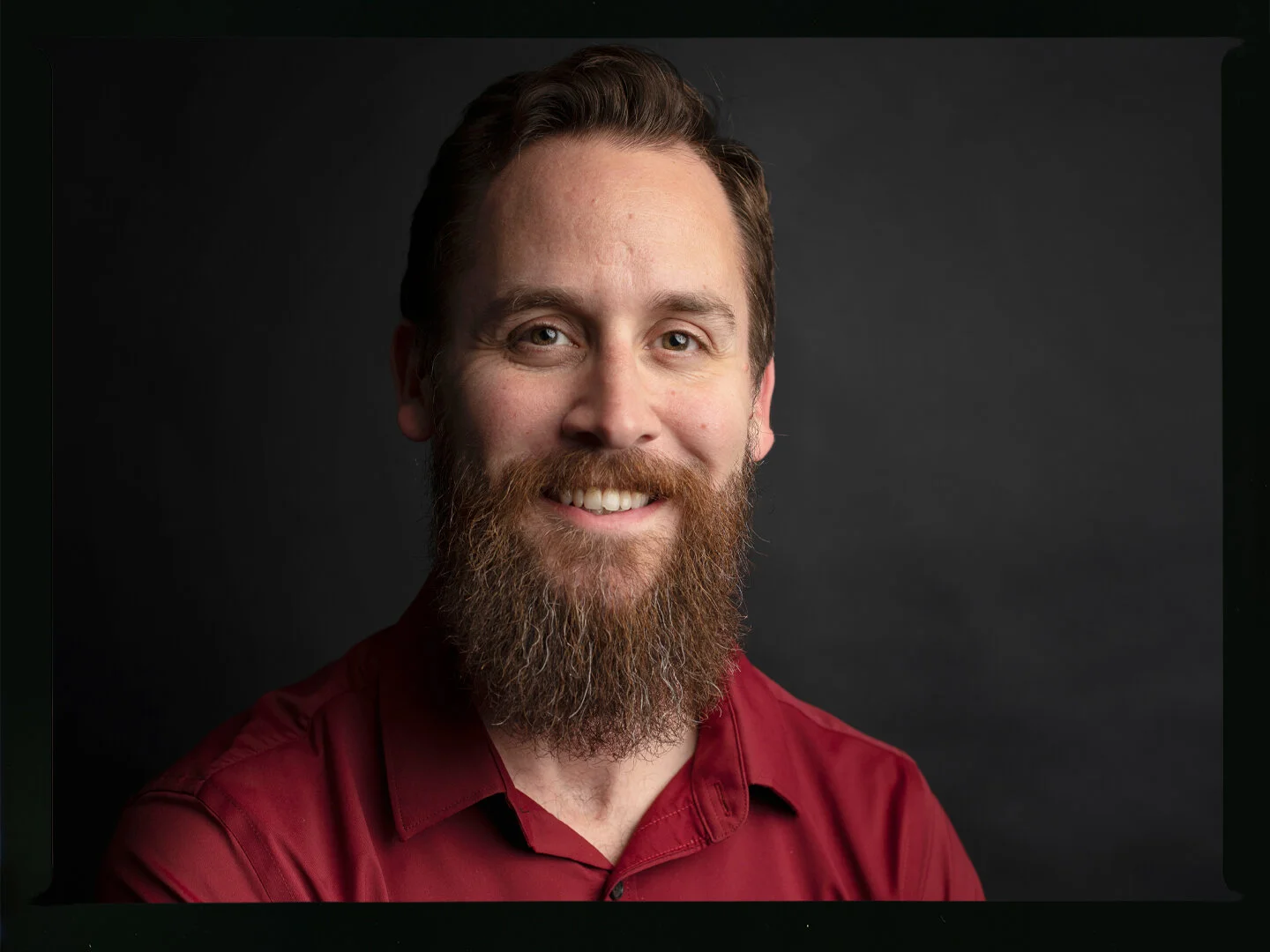 Corporate Headshot_008.jpg