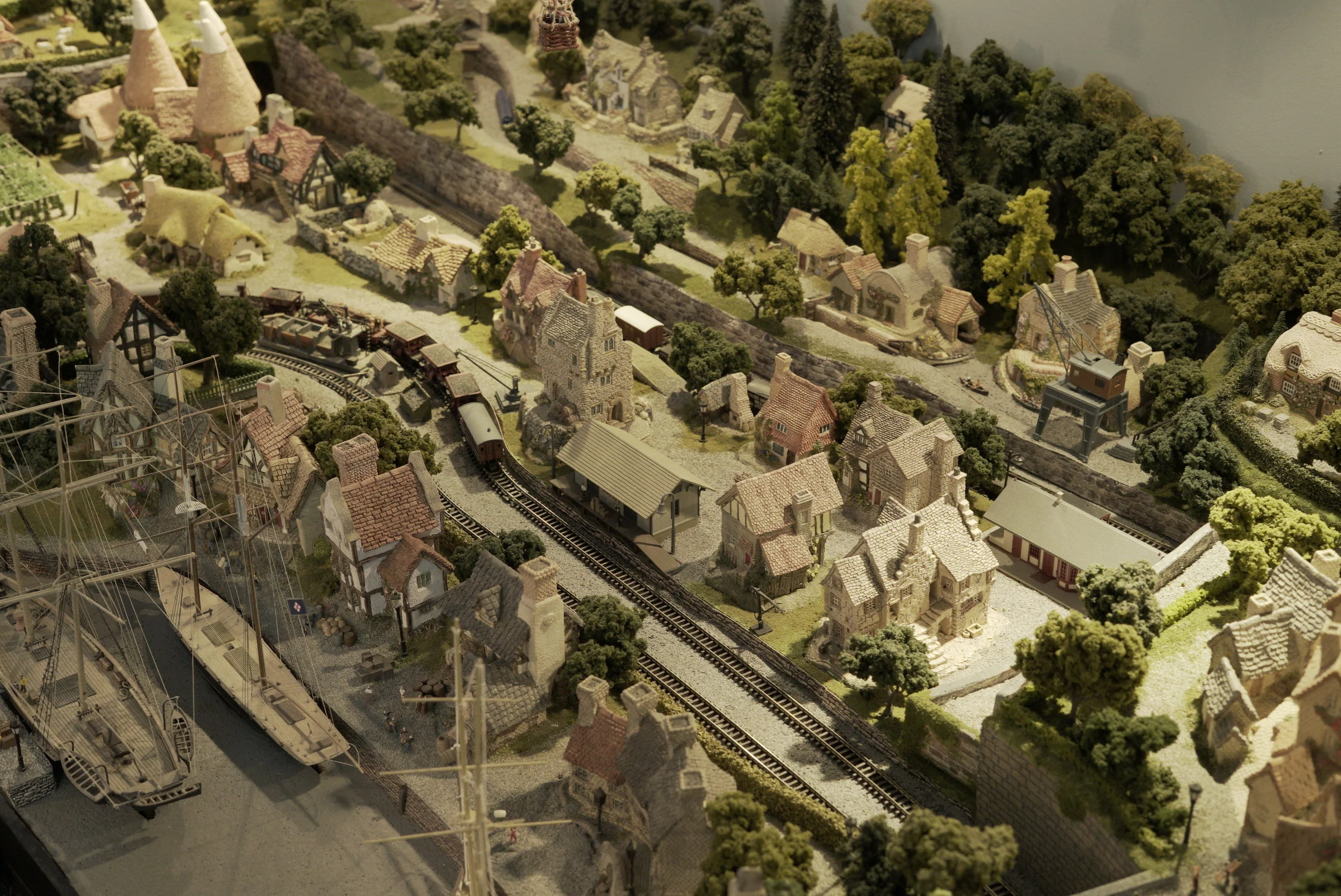  SHAGRUG STATION AND CANALSIDE