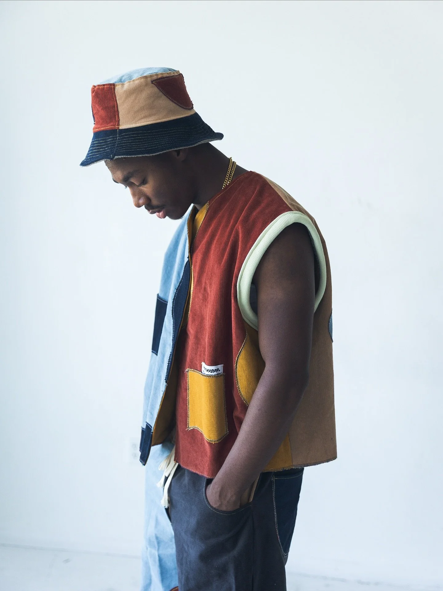 Forever 1/1 just like YOU. ⭐️

www.worthyopp.com