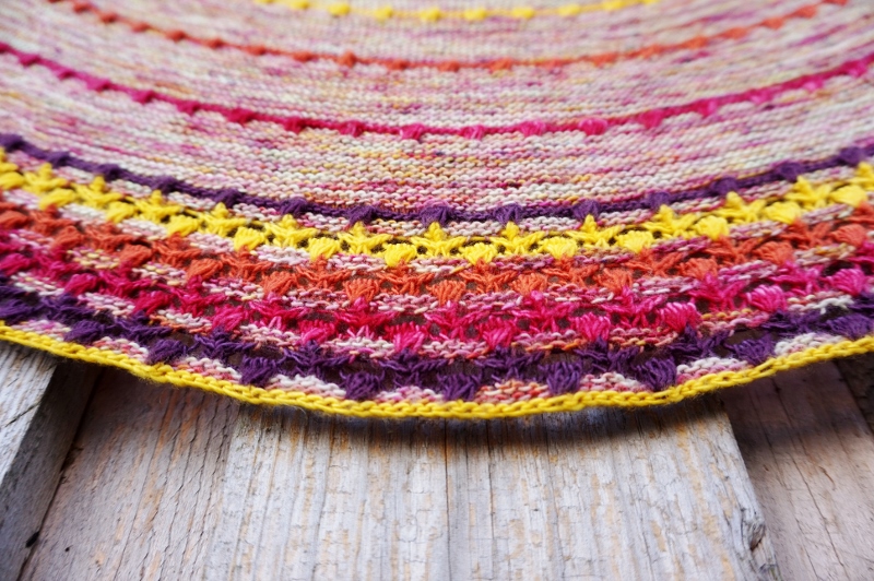 Knit and Kin Shawl_010 (800x532).jpg