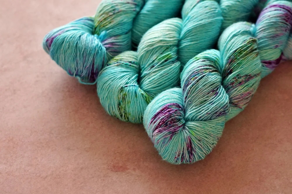 Silken Singles_003 (1000x665).jpg