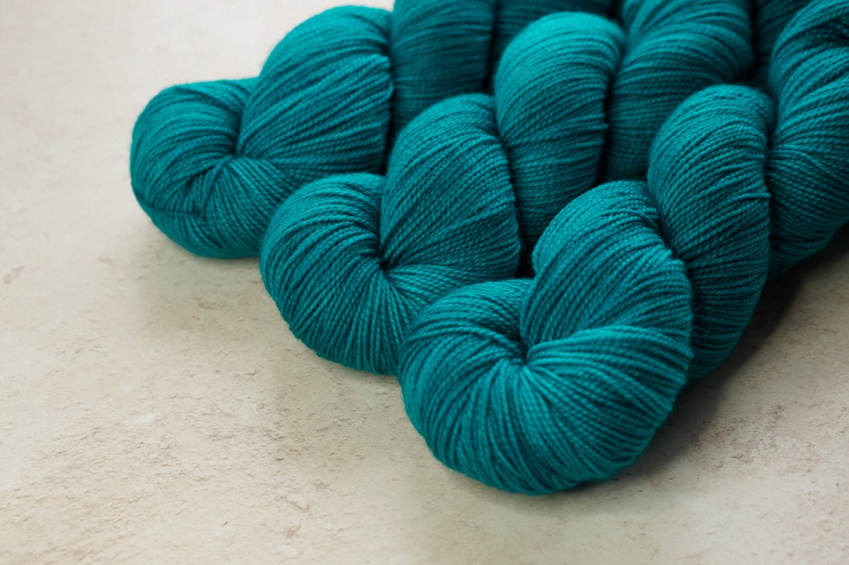 Aegean Little Bird Sock 001 (1200x798).jpg
