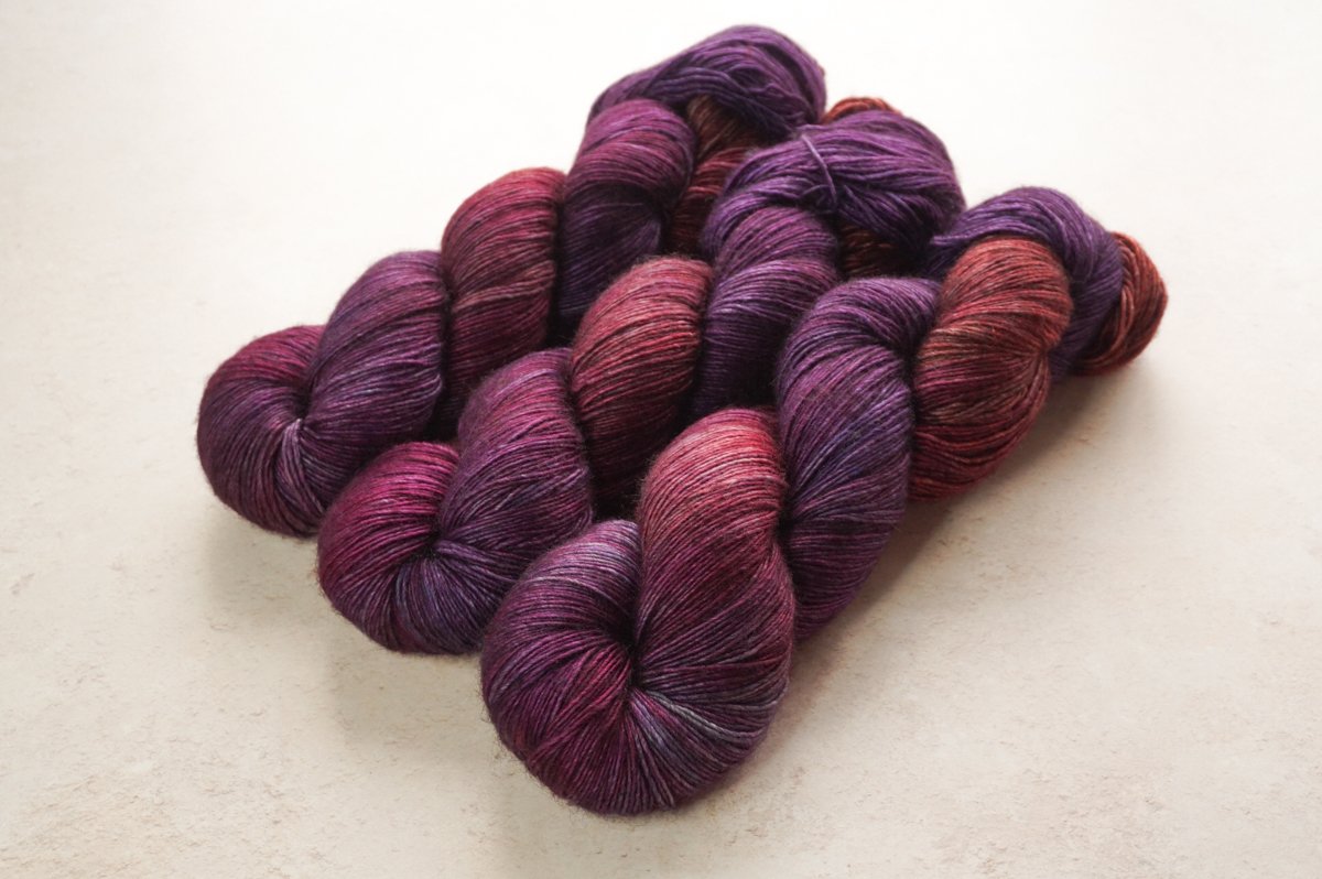 Plum Crumble- Aglow Singles