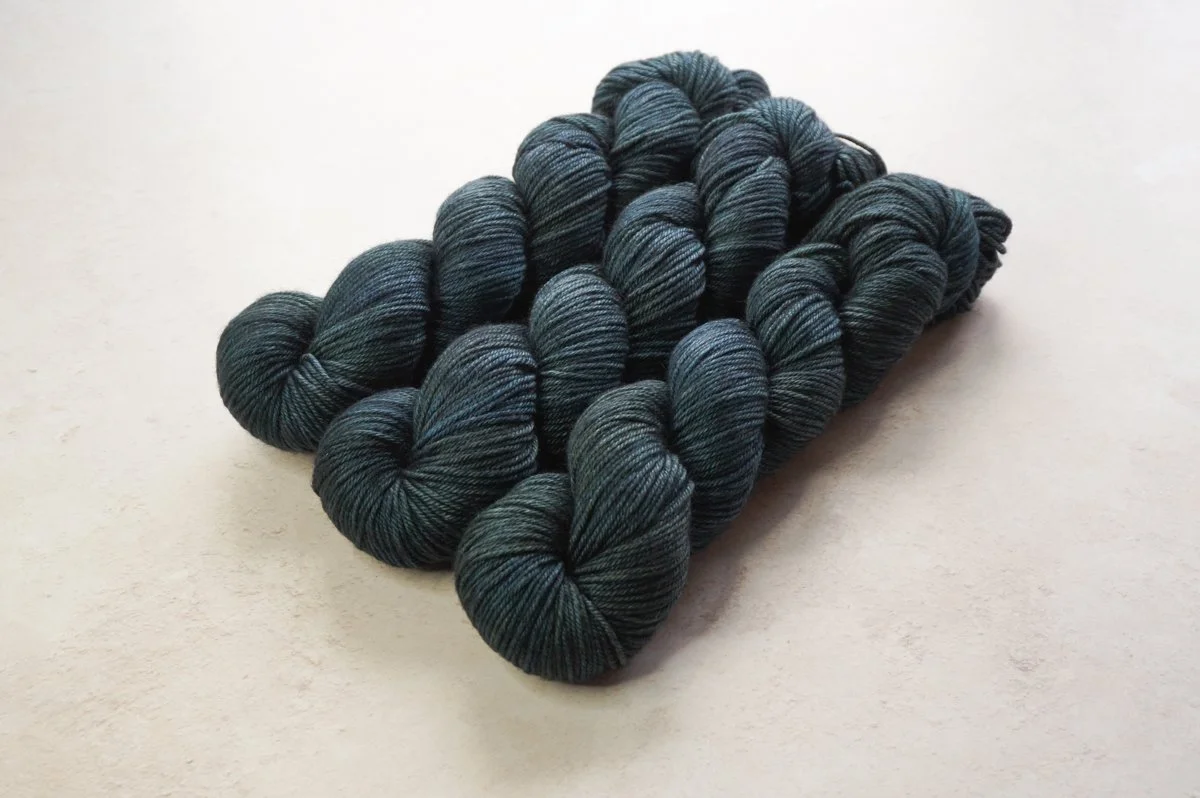 Aglow DK Loch 002 (1200x798).jpg