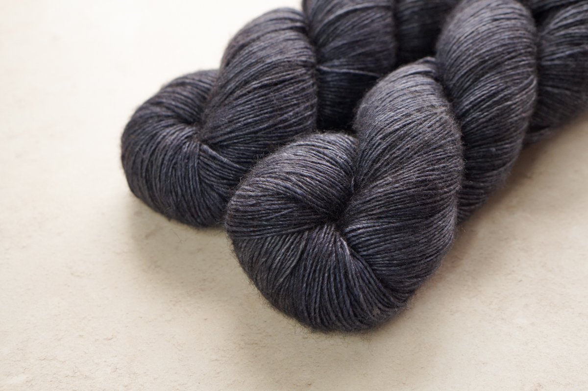 Raven Aglow Singles 001 (1200x798).jpg