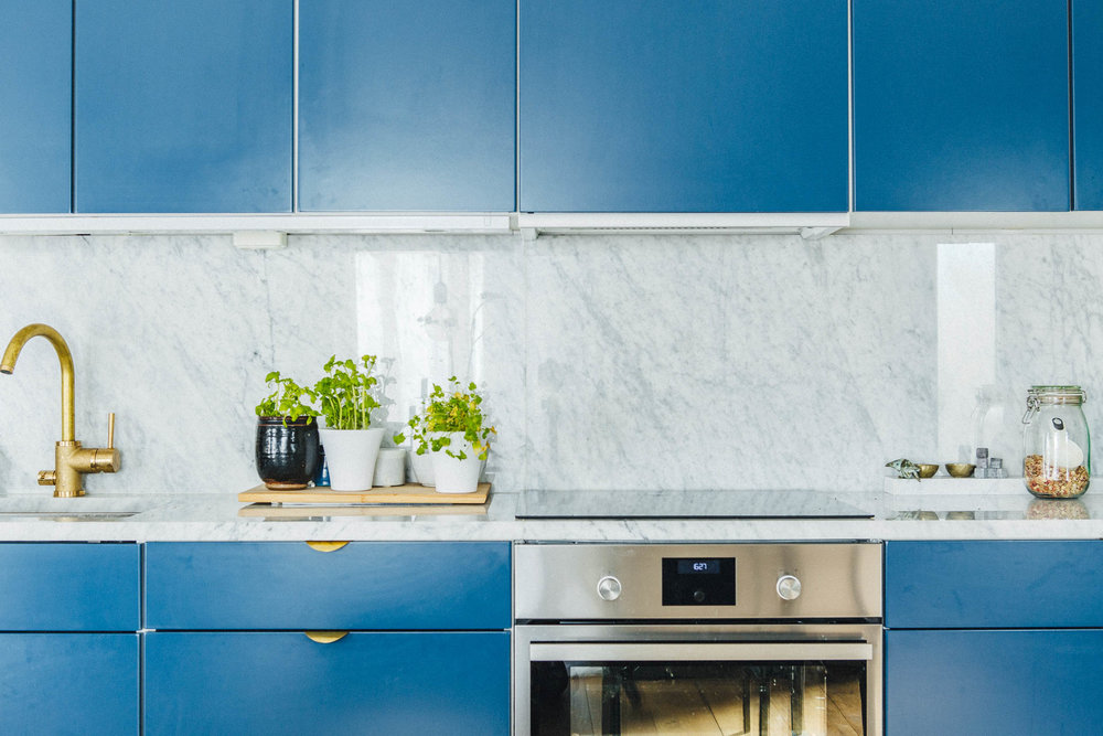 10 Beautiful Blue Kitchens Cobalt Gold, Cobalt Blue Kitchen Cabinet Knobs