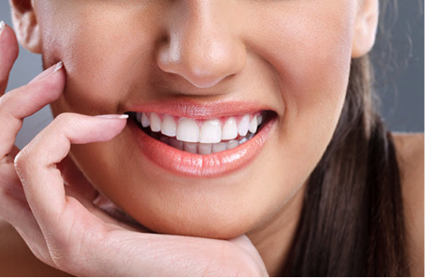 Visit a Cosmetic Dentist for the Health of Your Gums