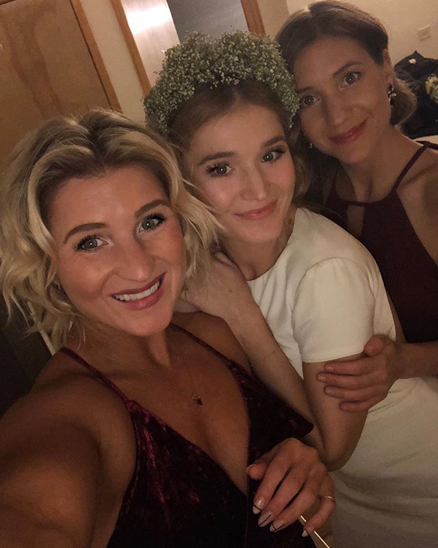 //🍾🥂They did it!! Congratulations to my sister @jennabujalski and brother-in-law @zachary__john on your Wedding Day! 11.2.2018 💍 We all couldn’t be more happy for the two of you. Wishing you both a lll the happiness in the World! ♥️