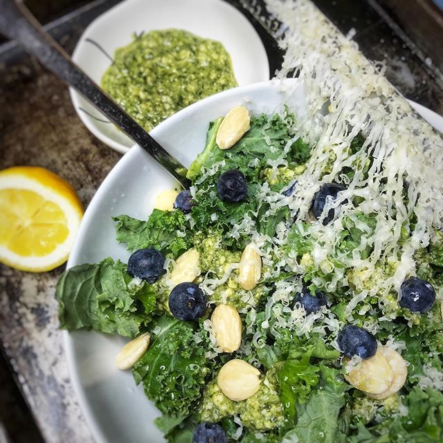 //KALE SALAD with CASHEW CILANTRO DRESSING RECIPE:
1 bunch curly kale
Blueberries
Marcona Almonds -
-
DRESSING:
1 cups cashews
2 cloves garlic
Juice of 1 lemon
1 bunch cilantro
2 Tbs ACV
Olive oil
Honey (optional)
1 Tbs Braggs liquid aminos -
HOW TO PREPARE:
Add cashews, garlic, cilantro, ACV, lemon and braggs in food processor. As it’s running, drizzle olive oil in until you reach your desired consistency. More lemon for a more citrus dressing. Add honey to break the tartness.
ENJOY!
-
-
-
I recently just received some very exciting news! I opened my email after a couple days went by after making this salad for the LulaFit Team and it read, “We loved your presentation (the salad was KILLER) and we are eager to bring you on to the @lulafit Team!” One, I am so glad I went with this salad to demonstrate for them! Two, I am now working with the LulaFit Team (based out of Chicago) as the Personal Chef to their clients! I will also be working closely side by side with the team developing fun interactive cooking classes, workshops and more. -
I’m excited to teach and show more people how to enjoy healthy food, save time in the kitchen, pick out what foods are best for them and why! My passion for cooking and fueling our bodies with REAL FOOD brings me so much fruition and joy. When you make the true connection that food is medicine, your World changes. I couldn’t be more excited and fortunate to work with such an incredible company who put their clients’ needs first!