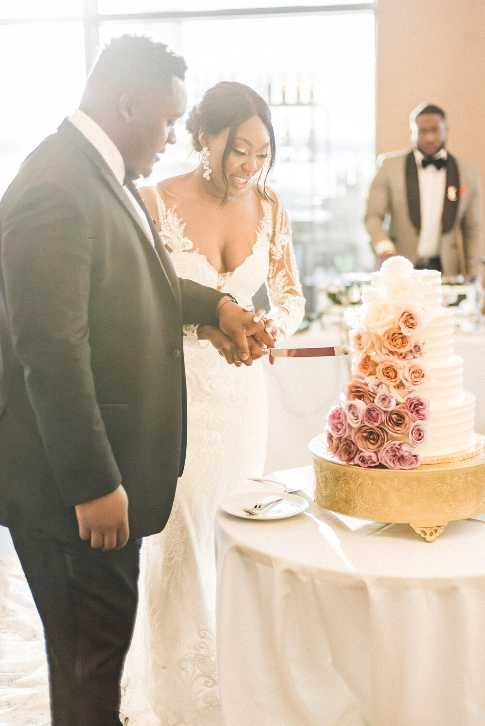Romantic Floral Wedding Cake Inspiration