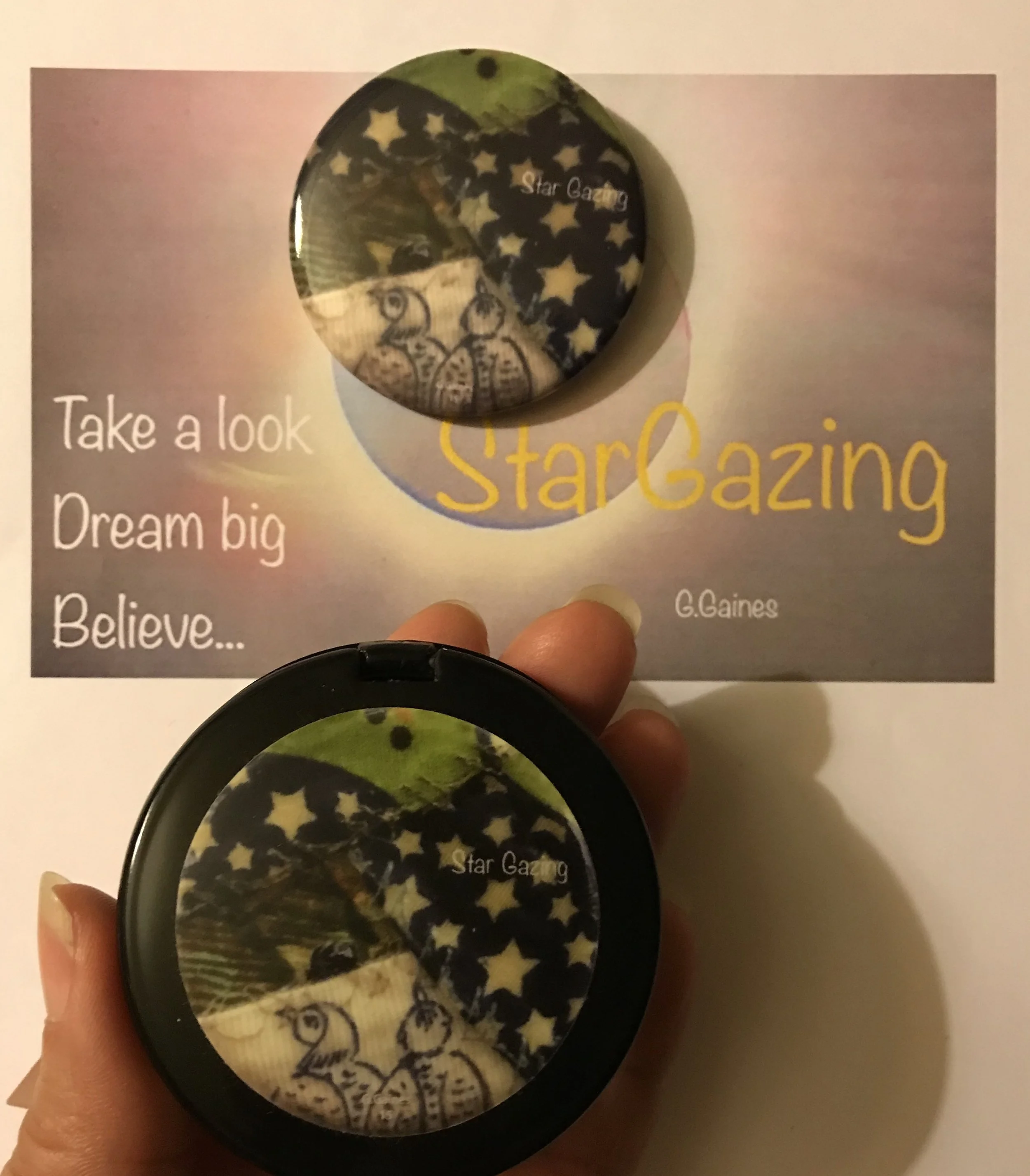  StarGazing button pin and compact mirror&nbsp; 