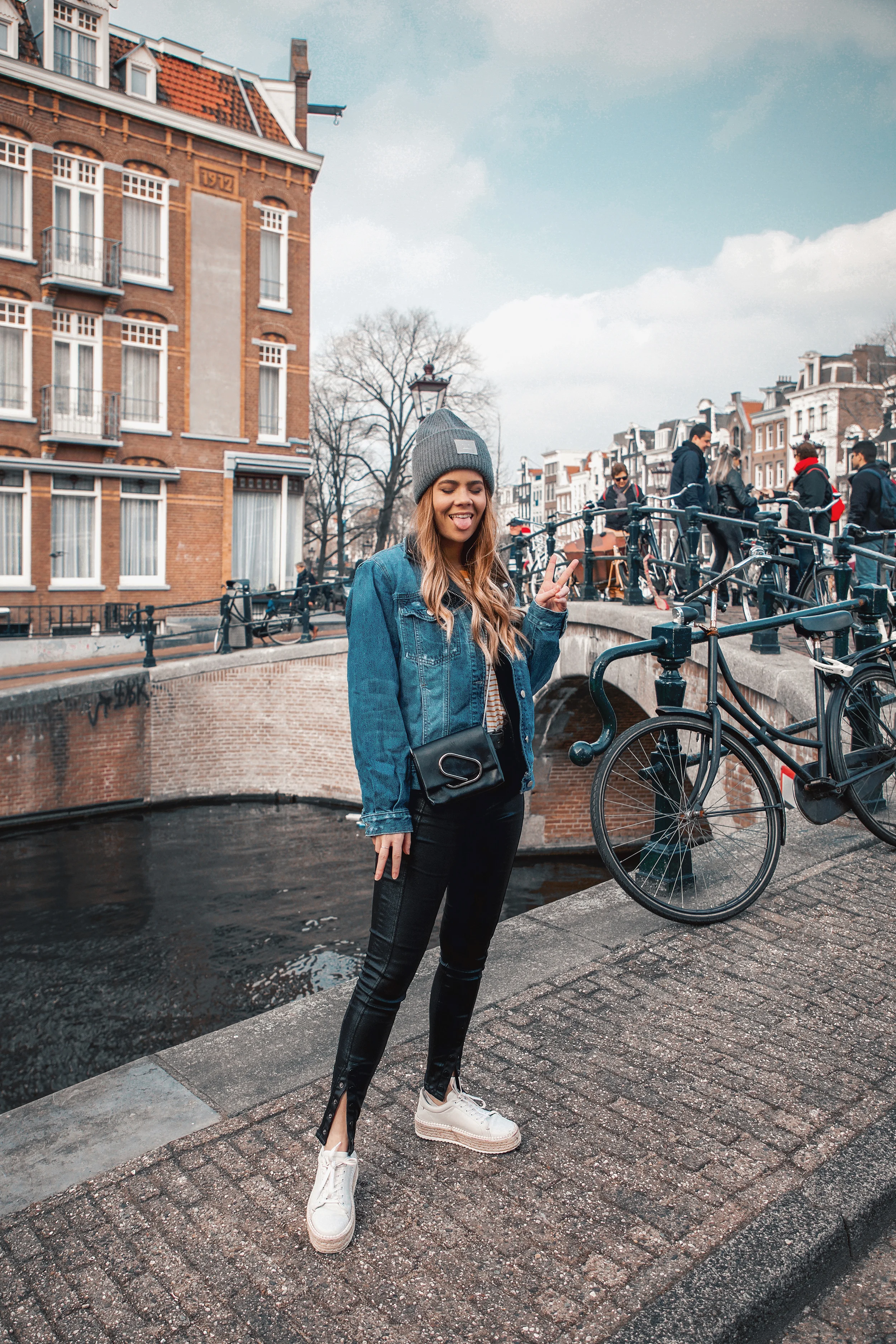 amsterdam-winter-outfit-street-style_6.jpg