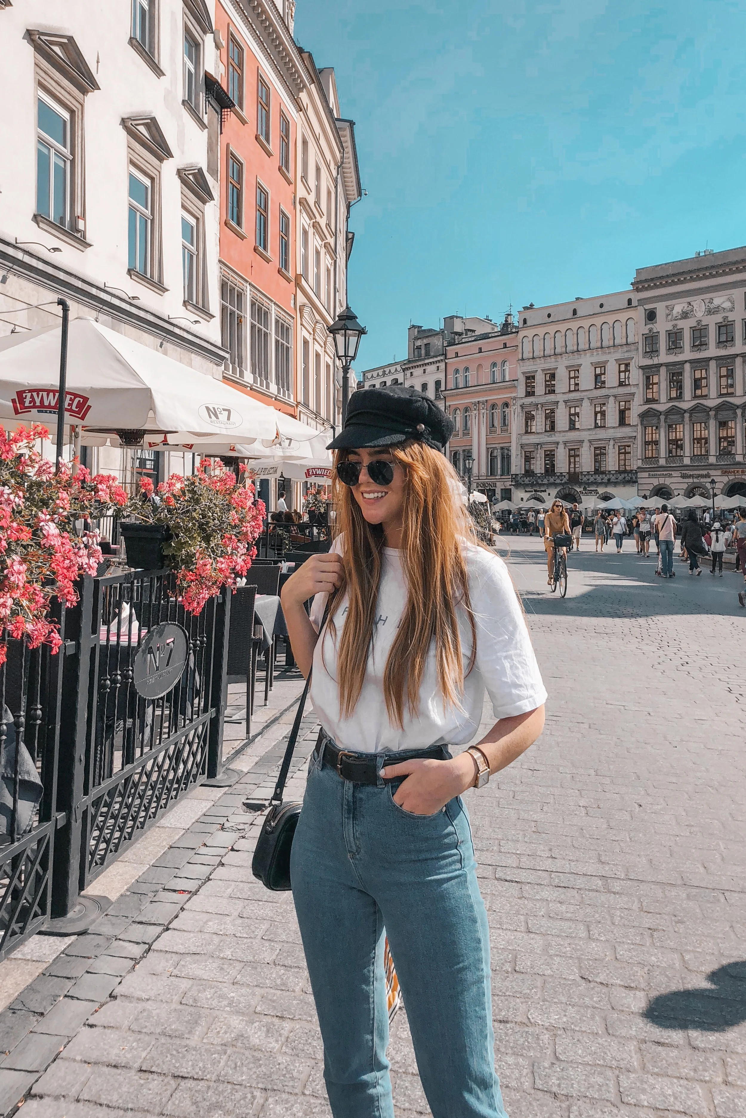 lion-in-the-wild_3-europe-instagram-outfits-cluse_9.jpg