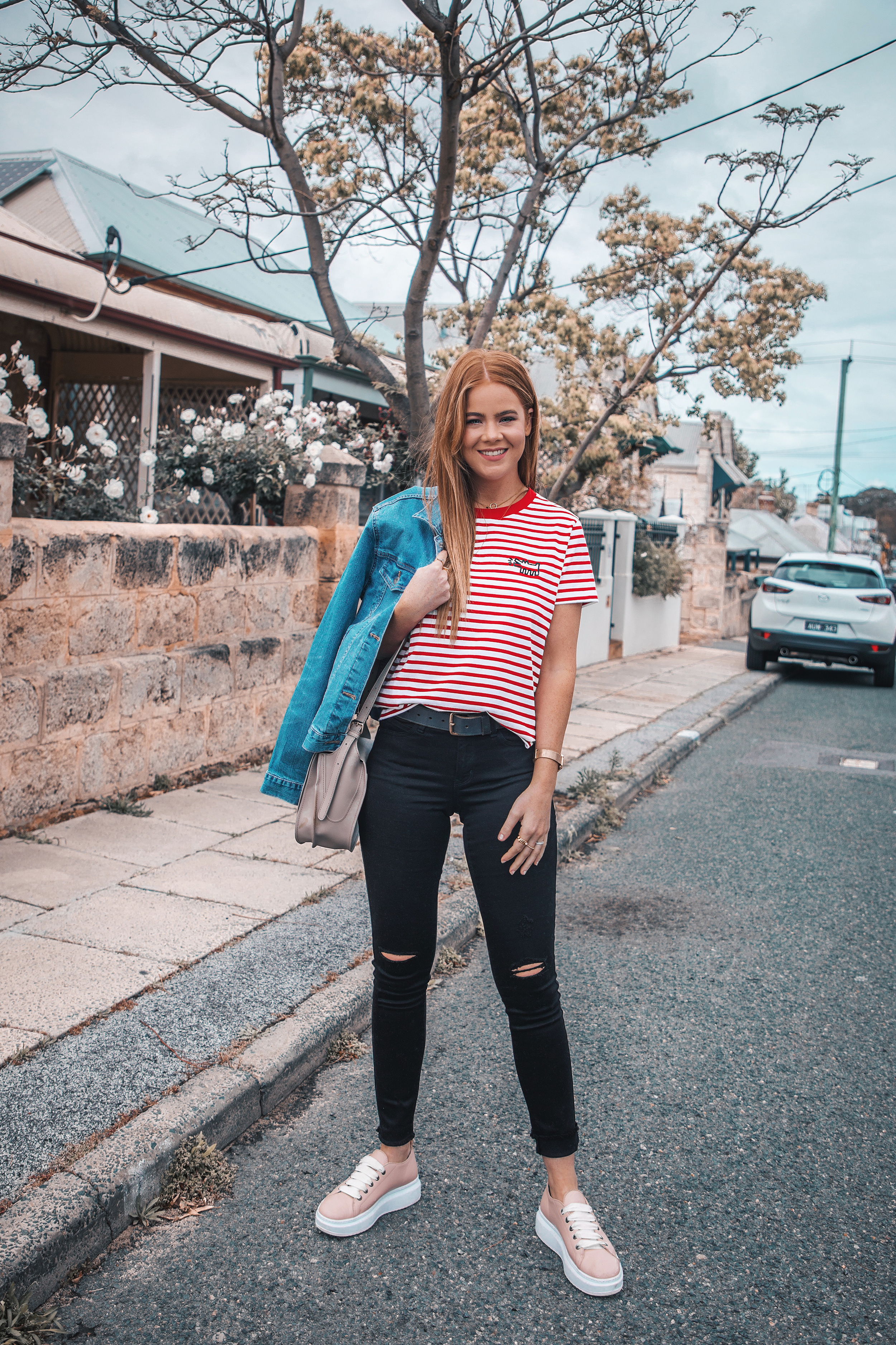Keeping Comfy in Tees and Jeans — Lion in the Wild