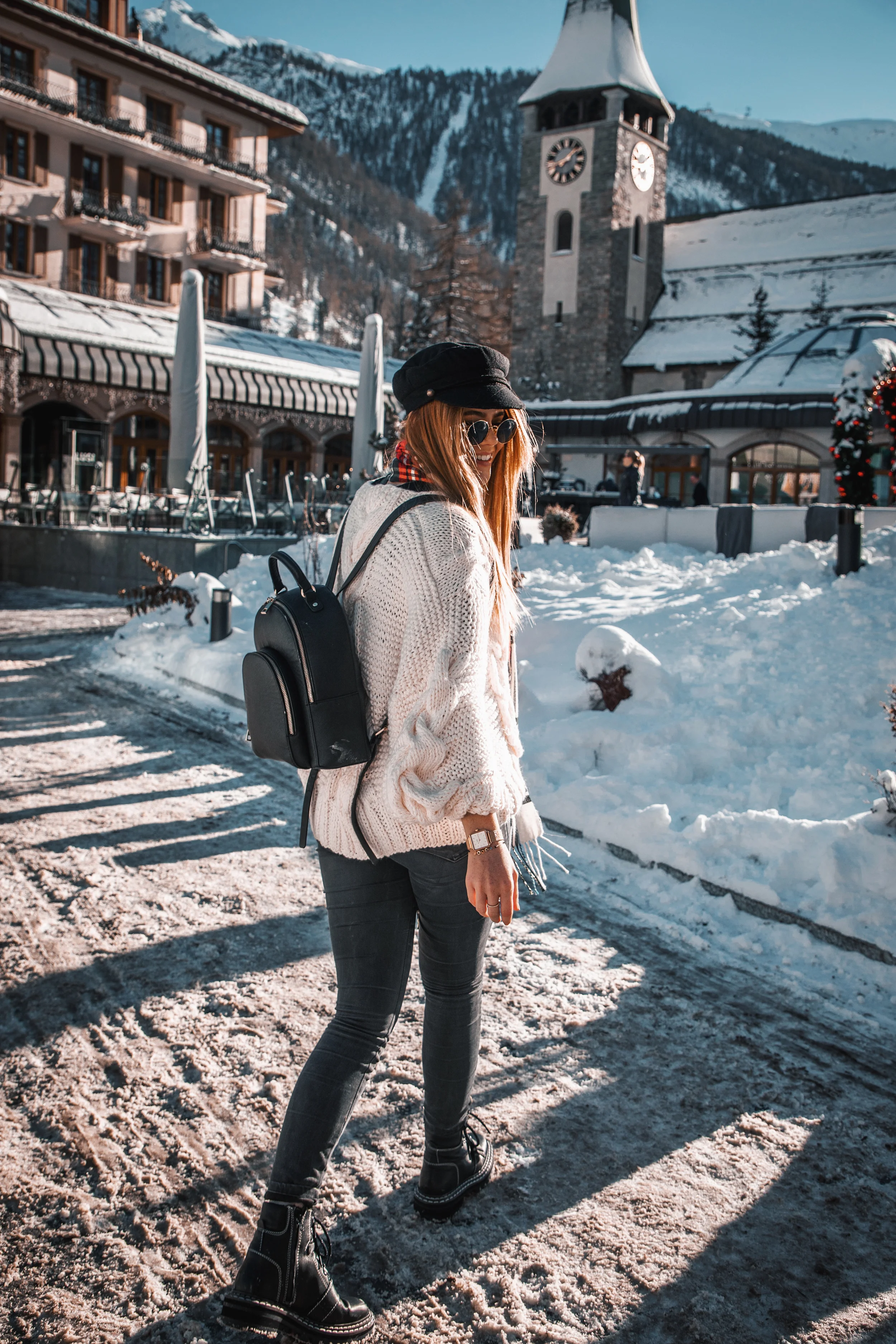 lion-in-the-wild_cluse-christmas-zermatt_2.jpg