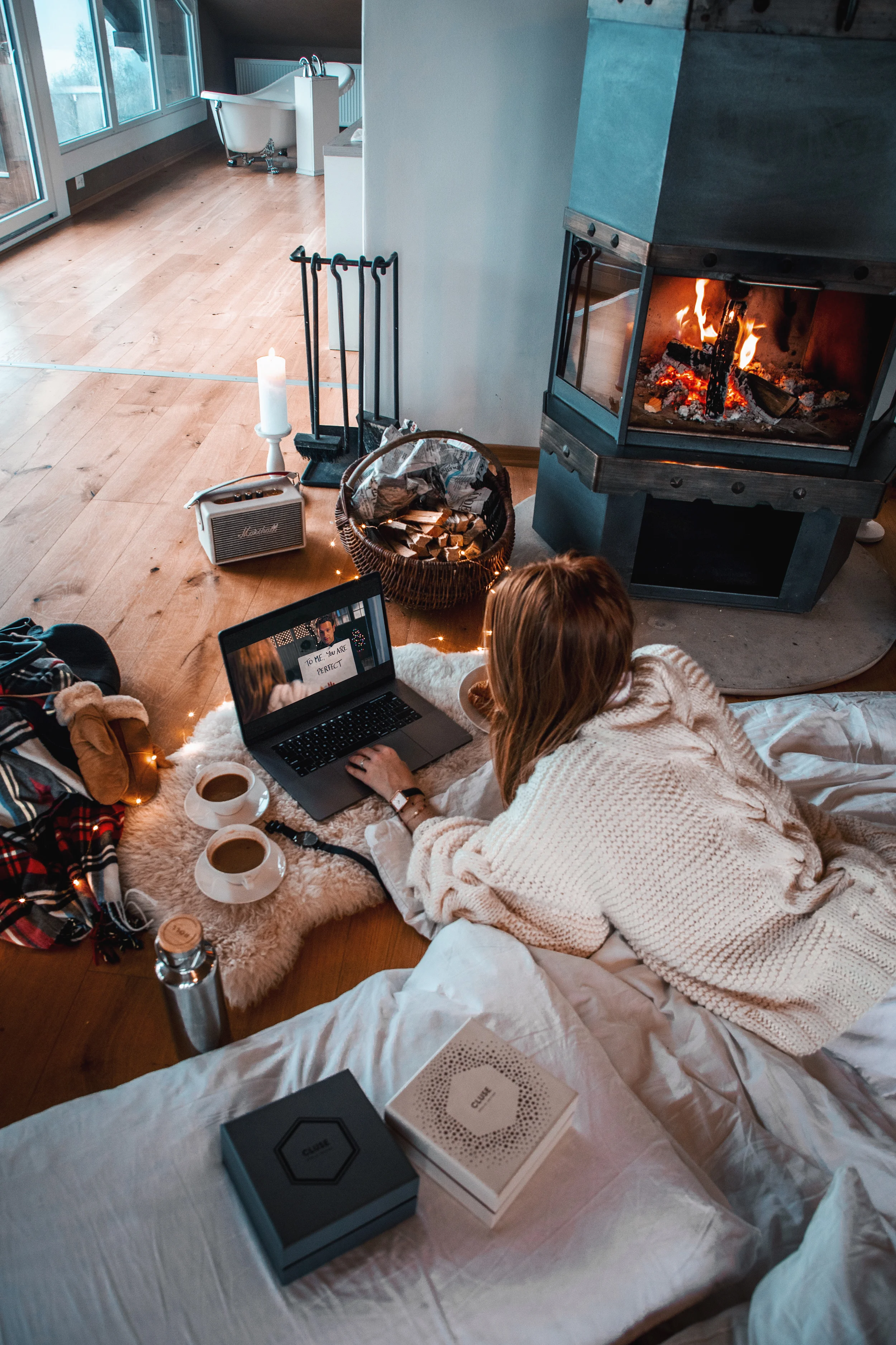 lion-in-the-wild_cluse-christmas-cosy-home-13.jpg