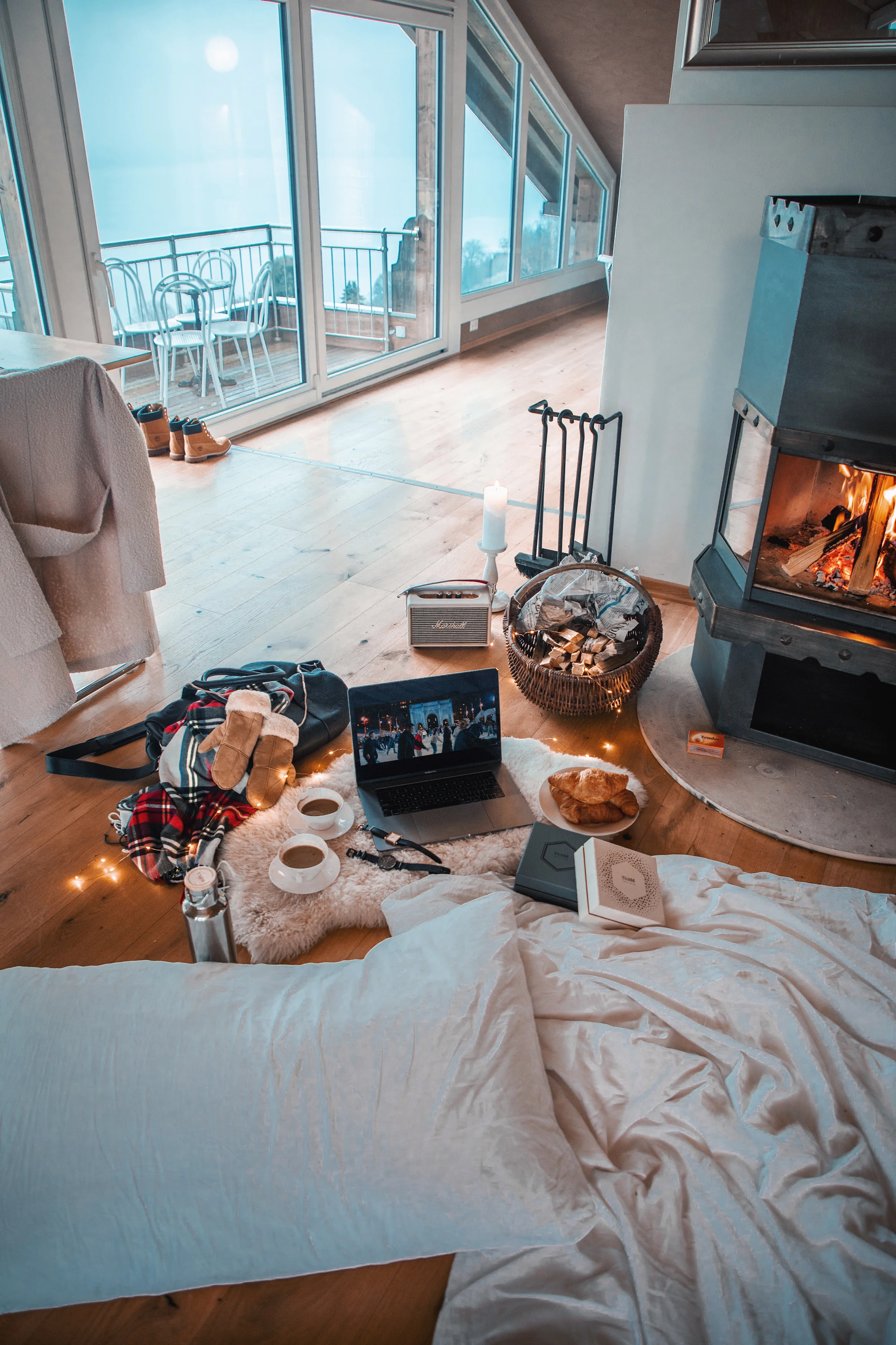 lion-in-the-wild_cluse-christmas-cosy-home-12.jpg
