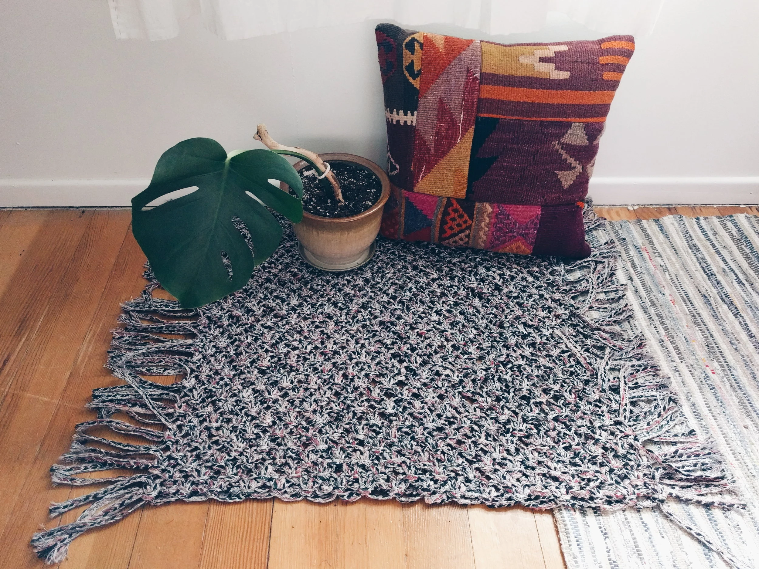 ACCENT RUG.jpg