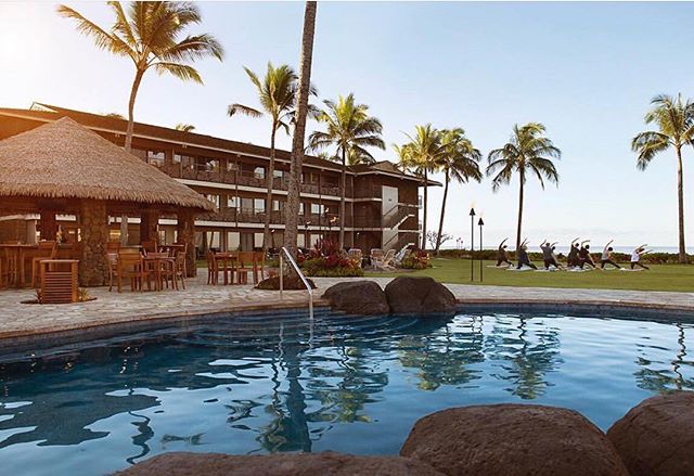 Morning yoga, afternoon swims, sunset cocktails- @koakearesort is where you want to be. .
.
.
#poipu #kauai #aloha #kauaihotels