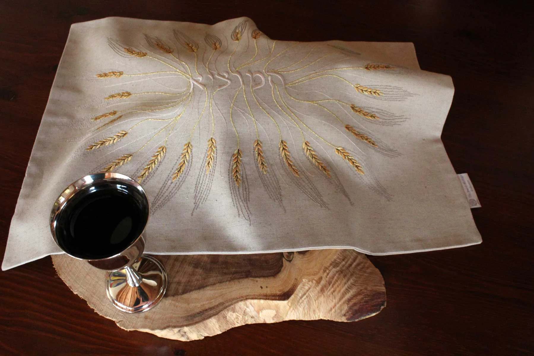 160_EARSOFWHEATGOLD_03.jpg