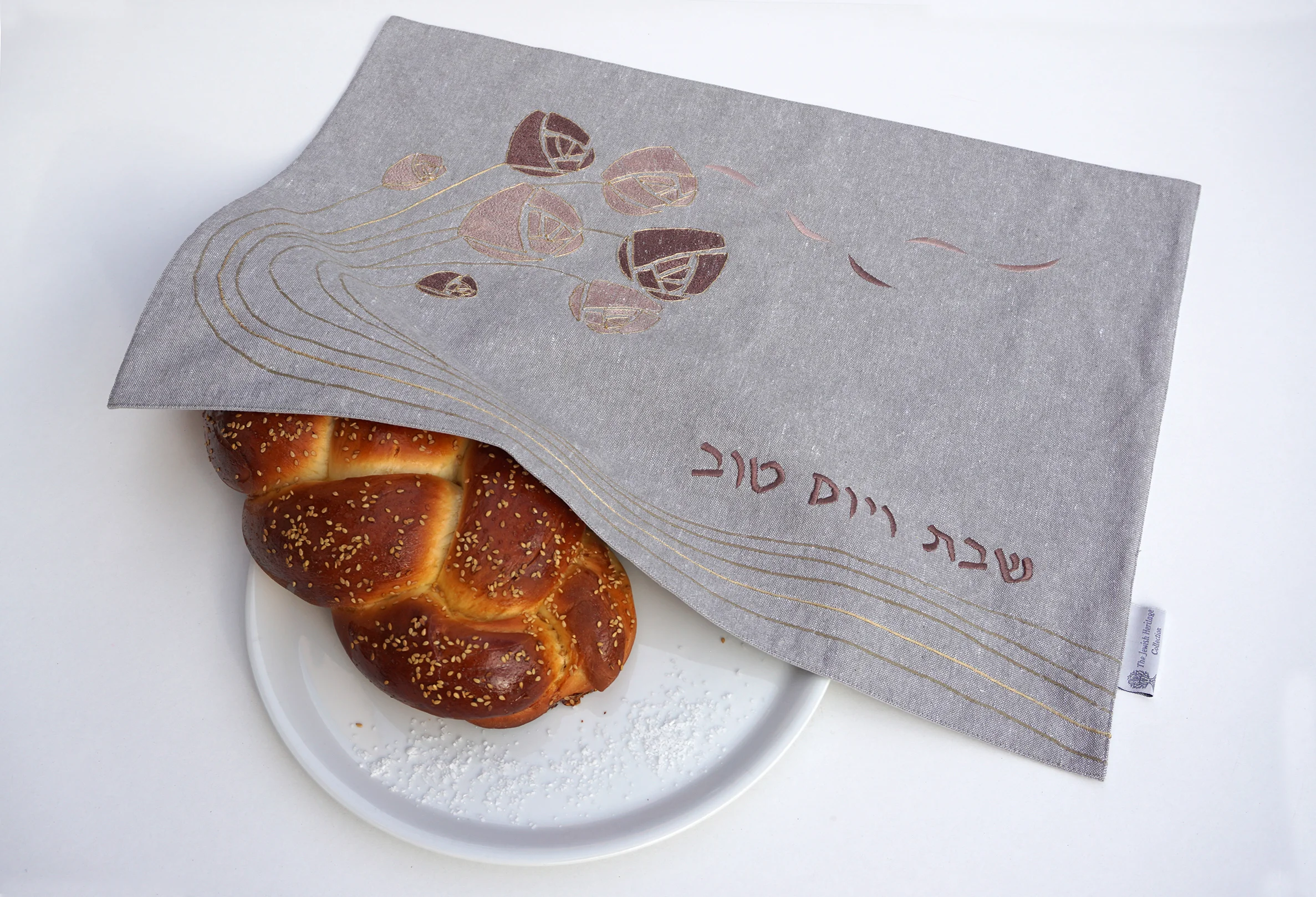 Challah_T-rose_01.jpg