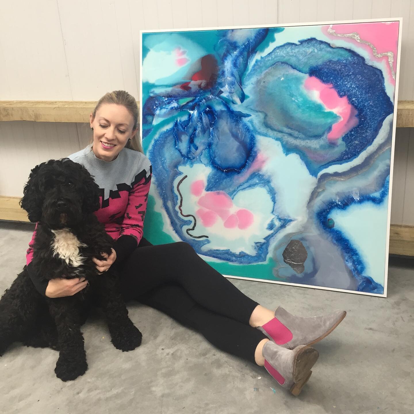 Cuteness overload 🥰 
If you can peel your eyes away from the handsome dog you&rsquo;ll notice &ldquo;Luminosity 32&rdquo; 😁
This is a sneak peek at one of the paintings that will be released in November. This piece is 100x100cm framed in a white fr