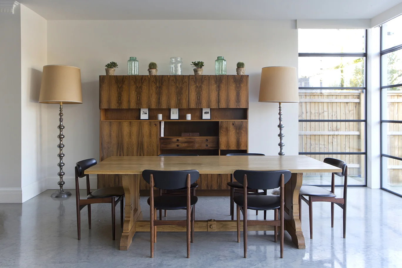Resized kitchen.jpg