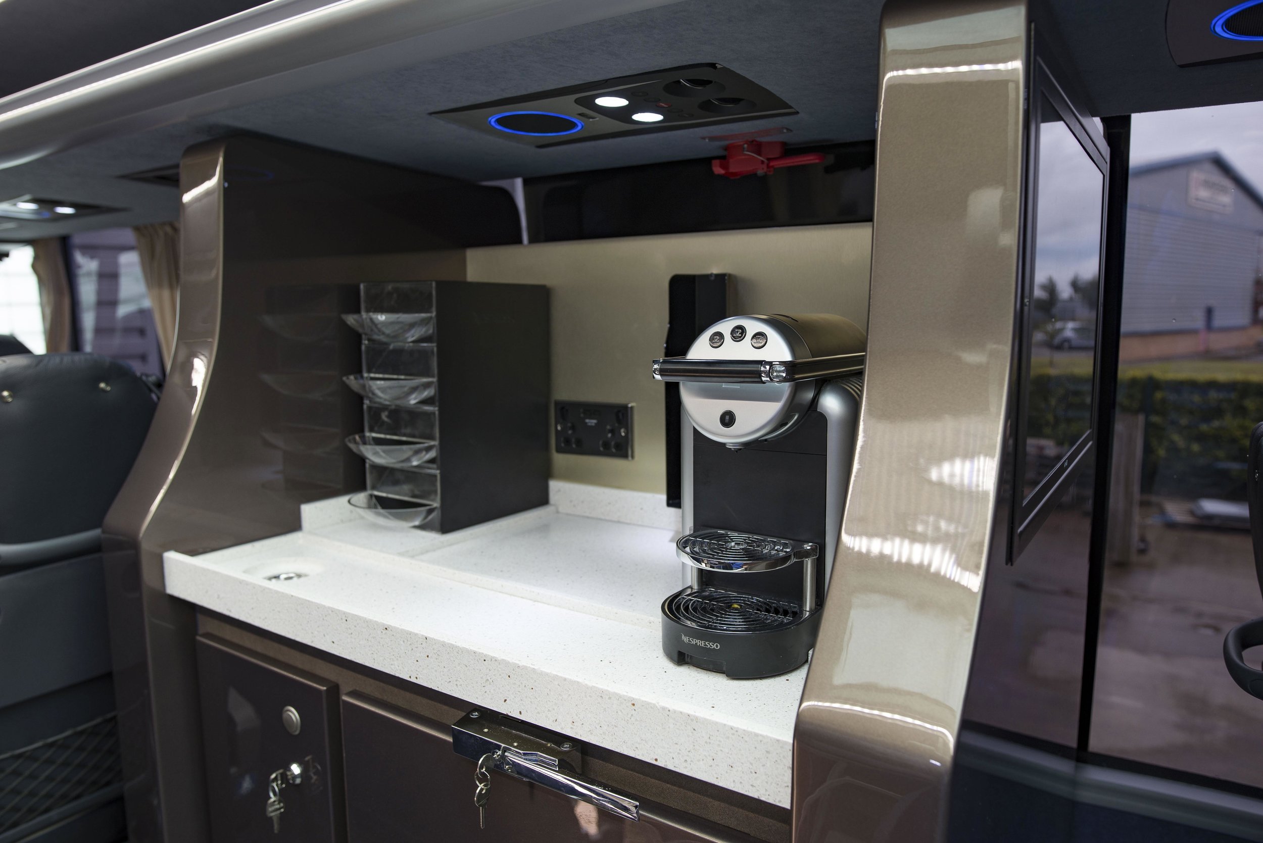 Vanhool 2017