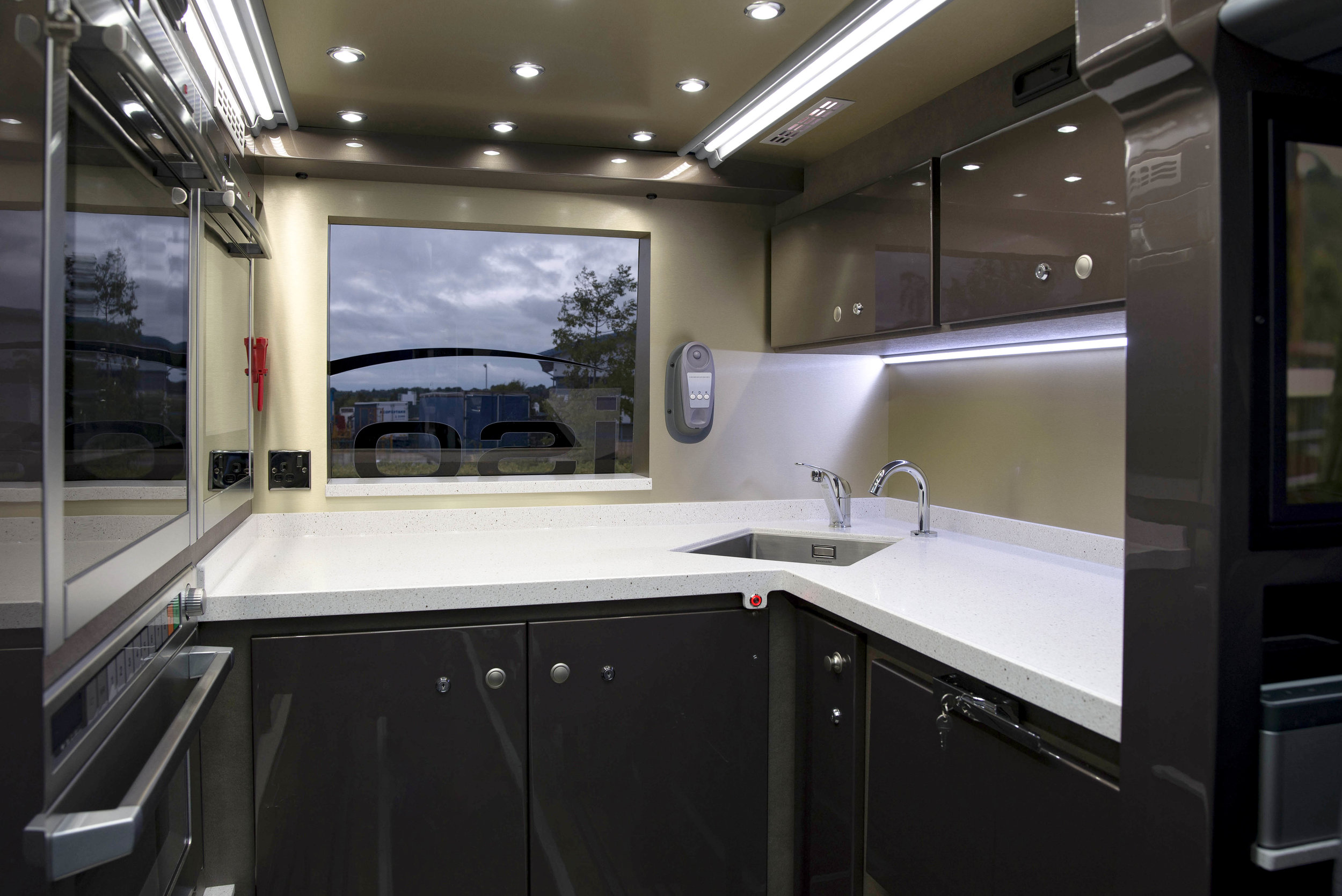 Vanhool 2017