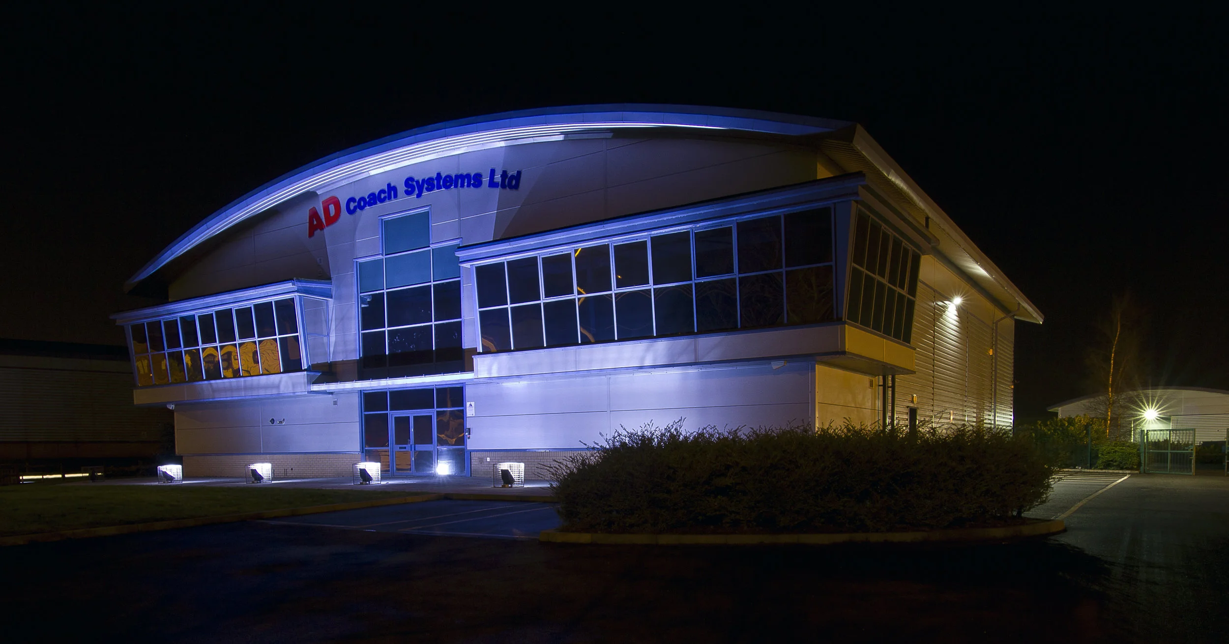{95F7AE7B-0022-4F47-9D9D-FA342D11CAC8}-Front_of_building[1].jpg