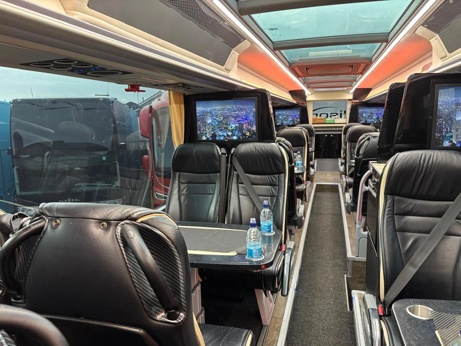 WhatsApp Image 2025-12-05 at 12.28.04_2881919a.jpg