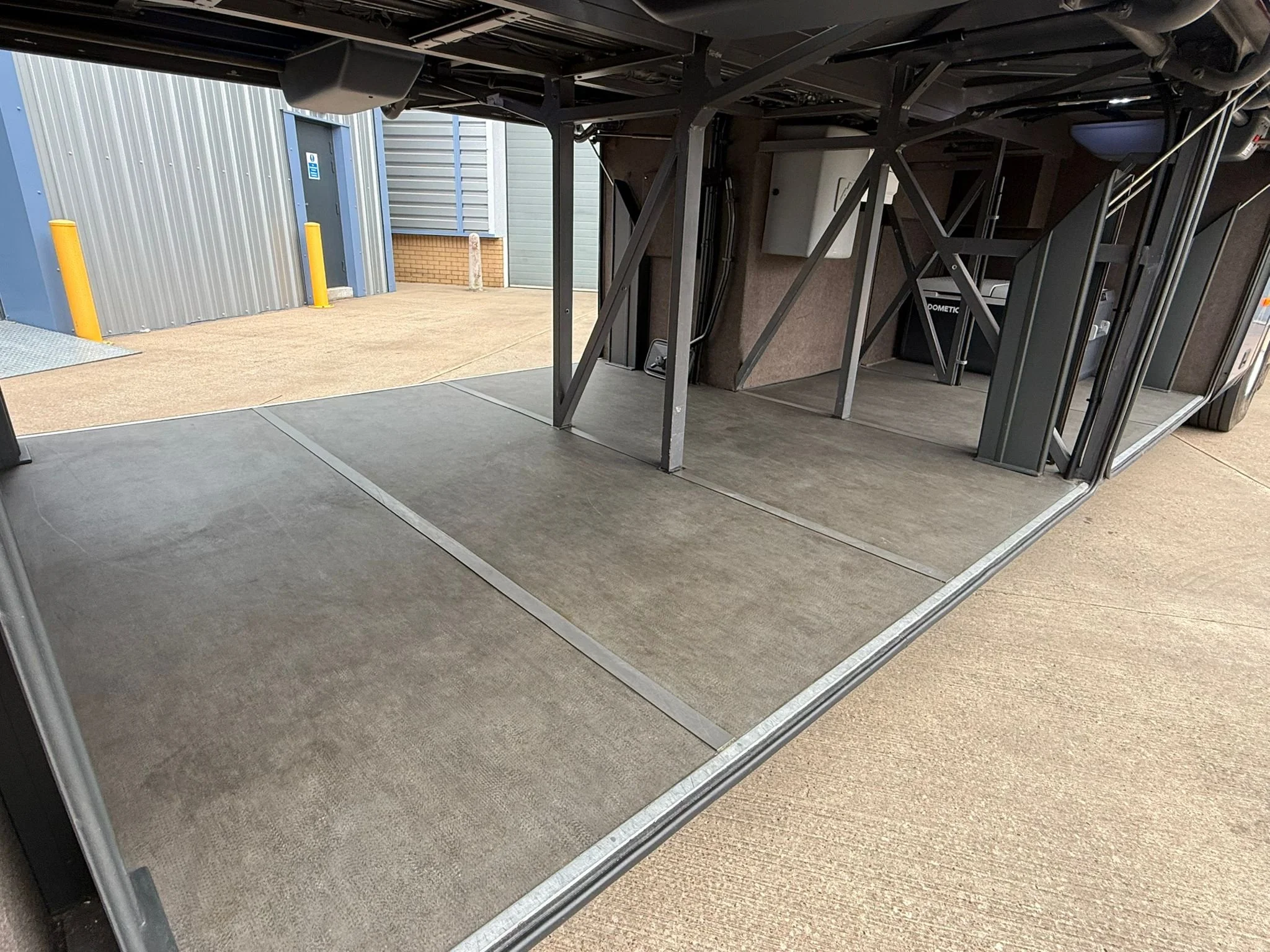 WhatsApp Image 2026-04-09 at 13.39.52121.jpeg