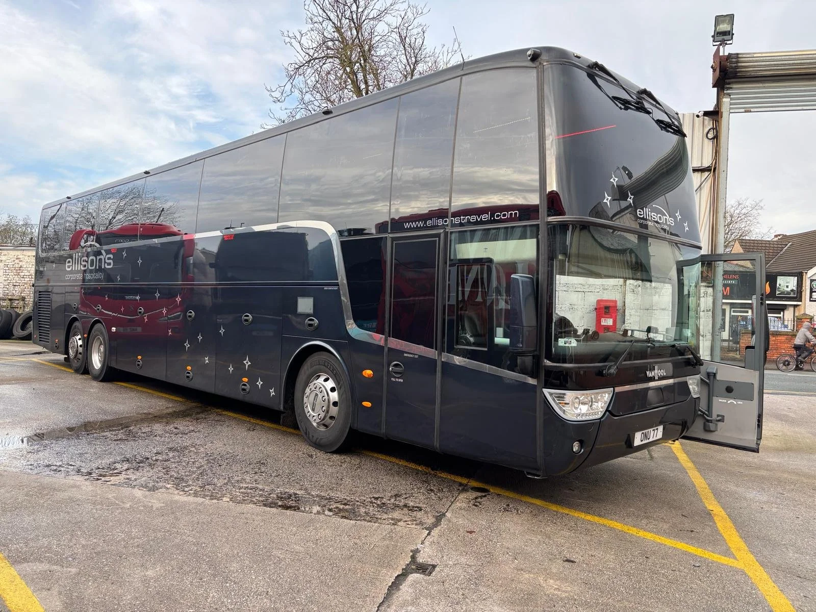 WhatsApp Image 2025-12-05 at 12.28.06_095c0f44.jpg