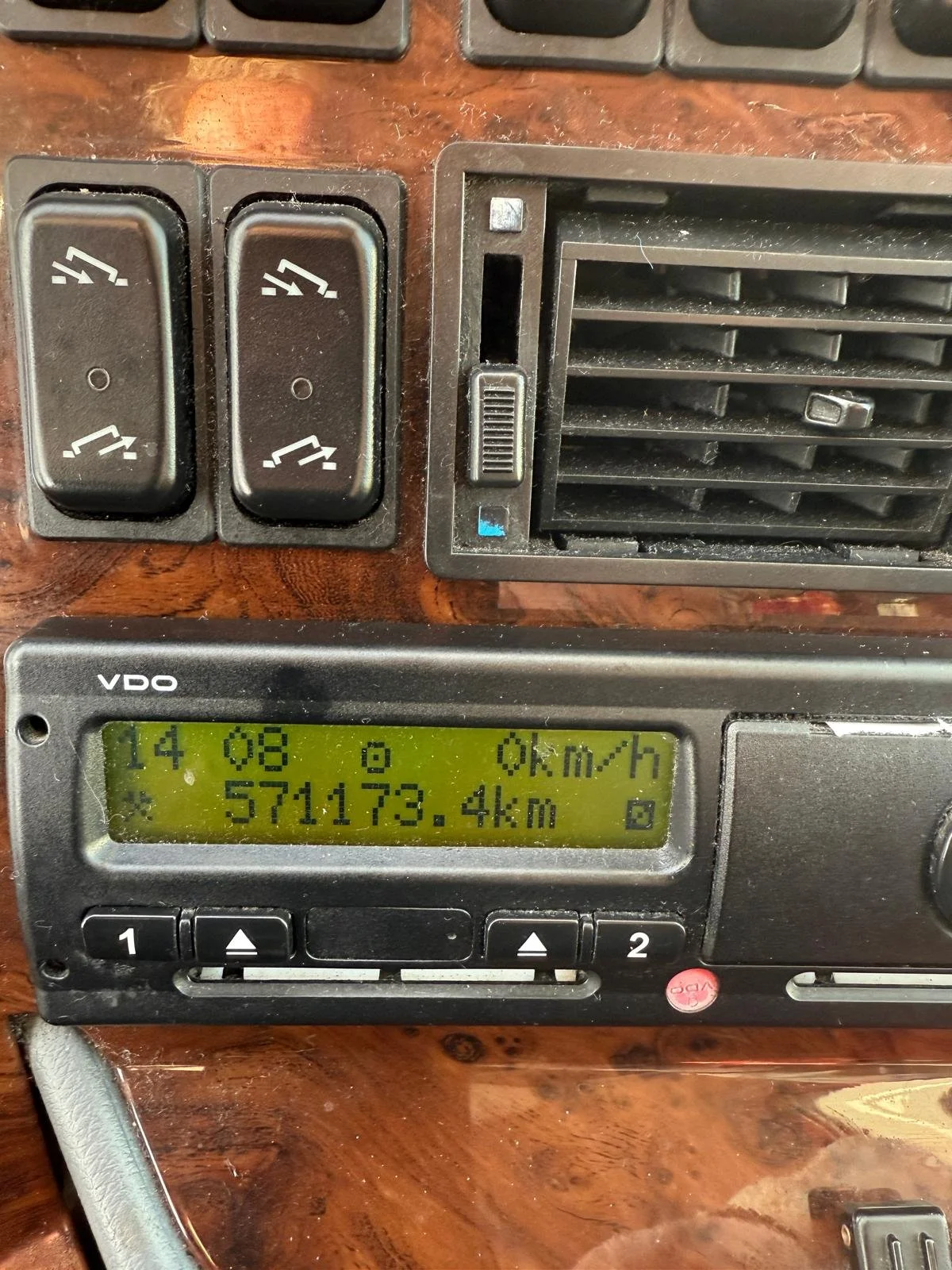 WhatsApp Image 2026-02-02 at 15.17.3145.jpeg