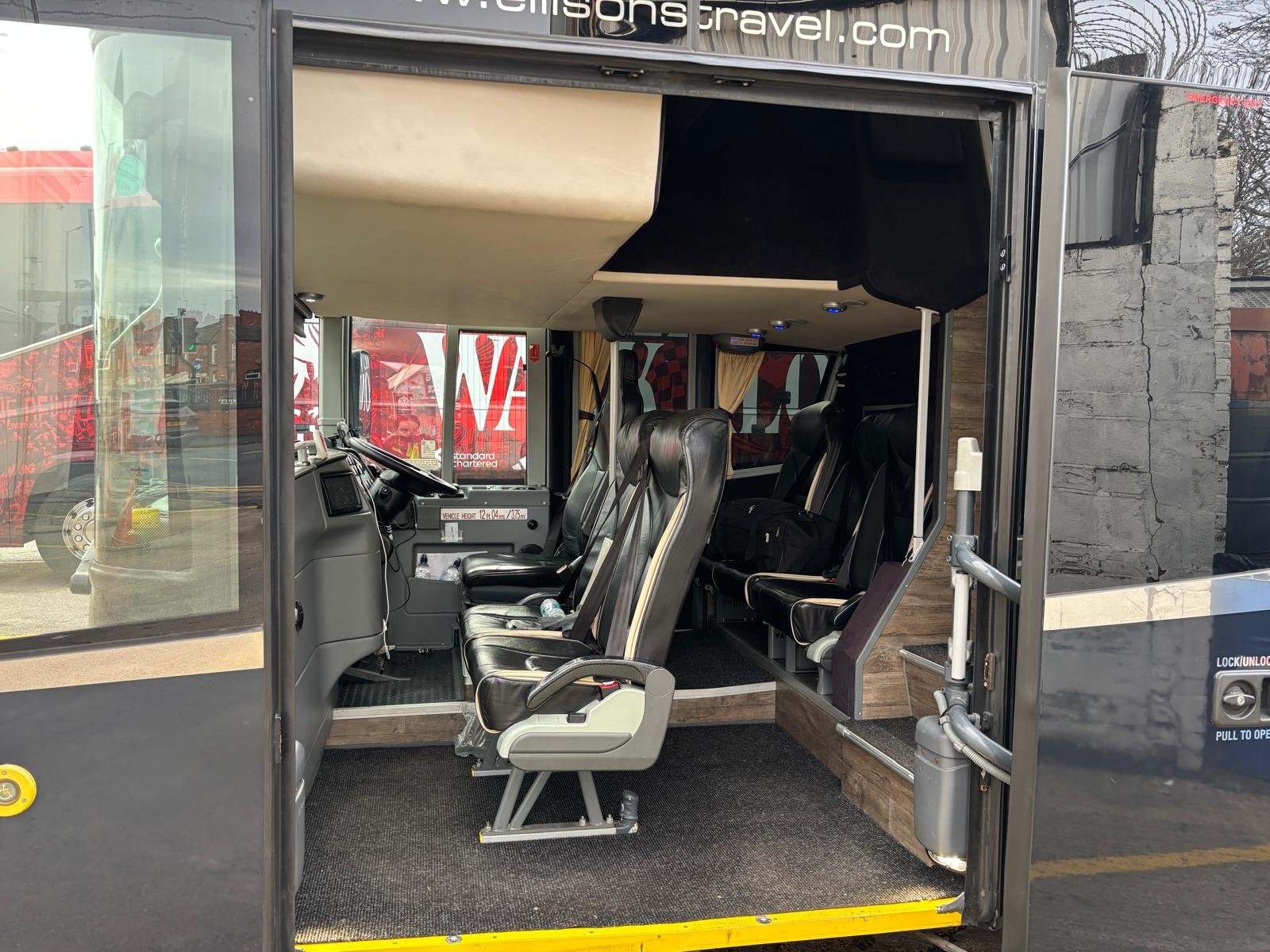 WhatsApp Image 2025-12-05 at 12.28.06_c689cf18.jpg