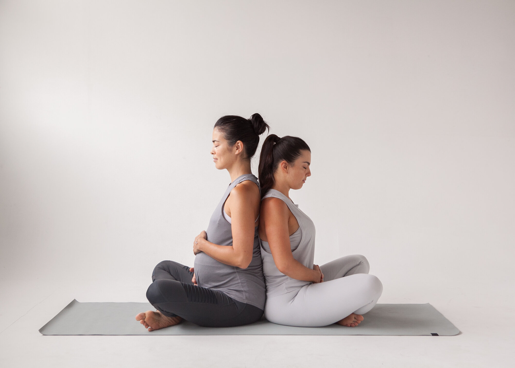 20 Hour Prenatal &amp; Postnatal Yoga Teacher Training 