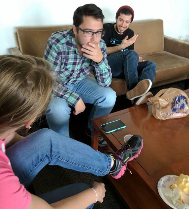 Teaching young 'uns how to tie their shoe laces