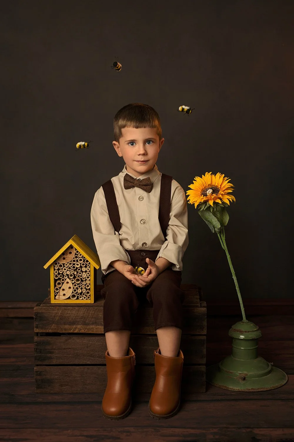 epicc-photography-child-young-boy-fine-art-portrait-bumble-bee-studio.jpg