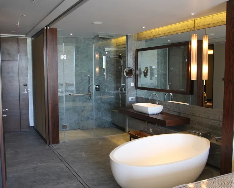Bathroom+for+Westing+Hotel+(2).JPG
