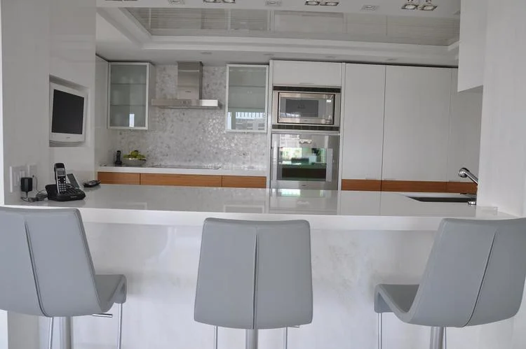 Trully+White+Slab+-+small.jpg