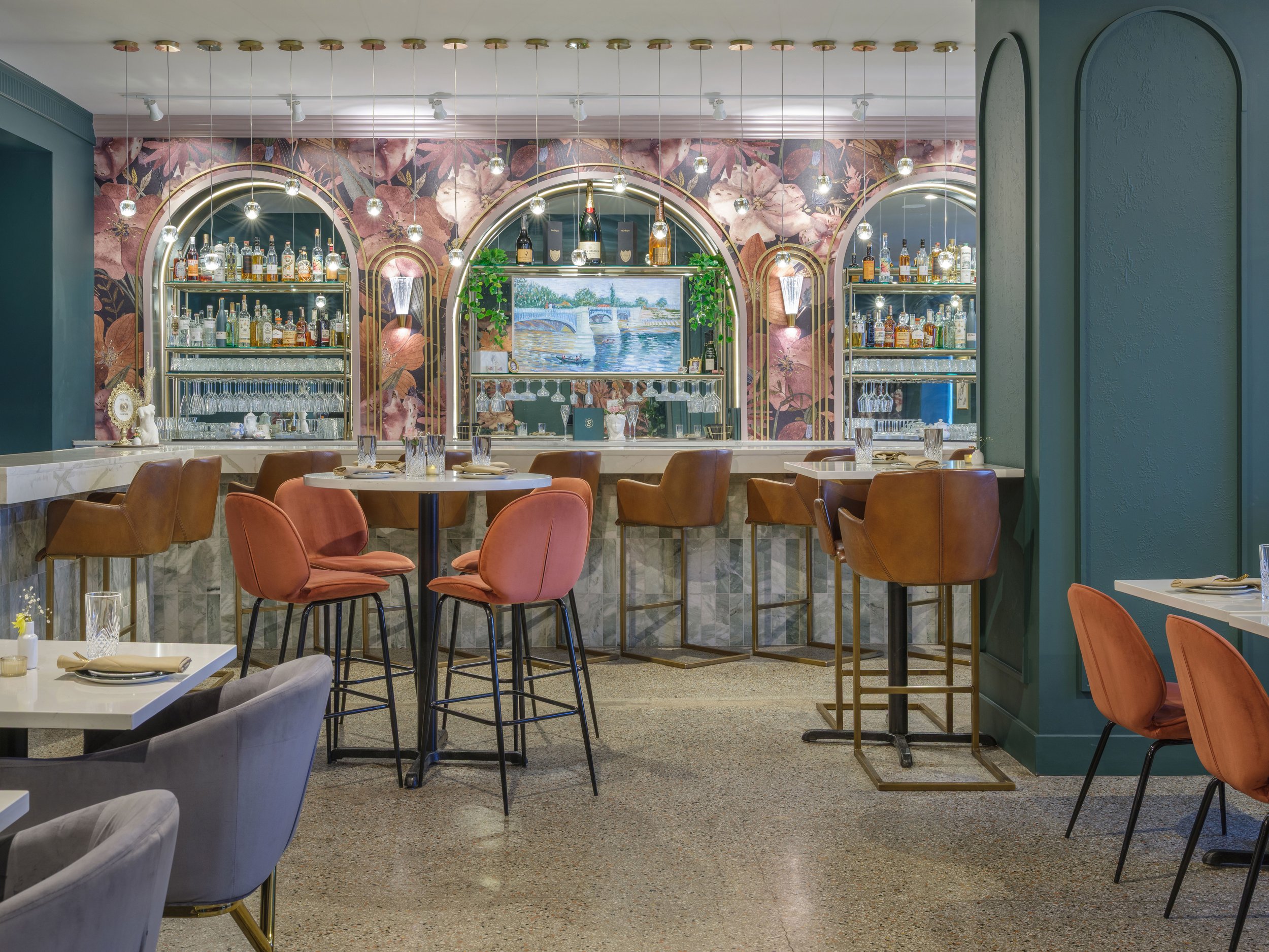 BLANC CHAMPAGNE BAR