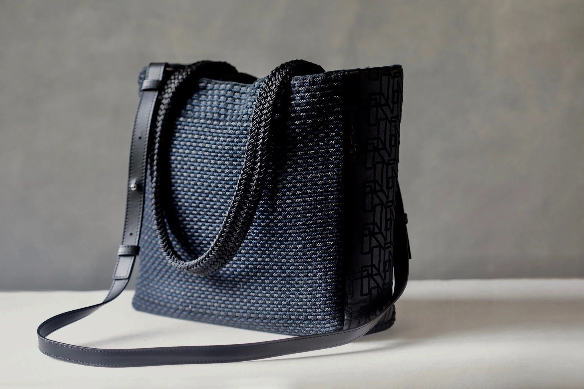 MalinIovino_Bags_Tech_Pic0054.jpeg