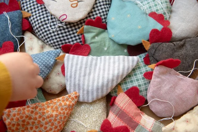 Chicken Orniment 2 - Van Dintel.jpeg